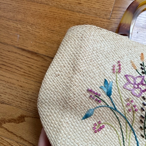 ANDREA STUART Vintage Straw Bag Embroidered Flowers W/ Beading Lucite Mini Tote - Picture 2 of 8